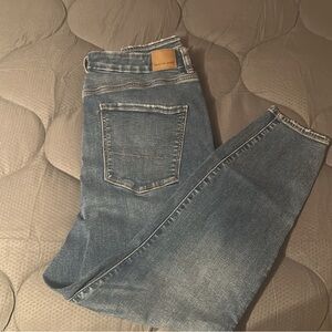 American Eagle next level stretch jegging jeans. Size 18 short.